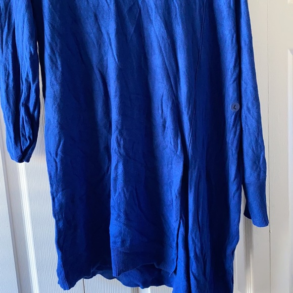 NEW YORK AND CO. - BLUE SWEATER - Picture 3 of 3